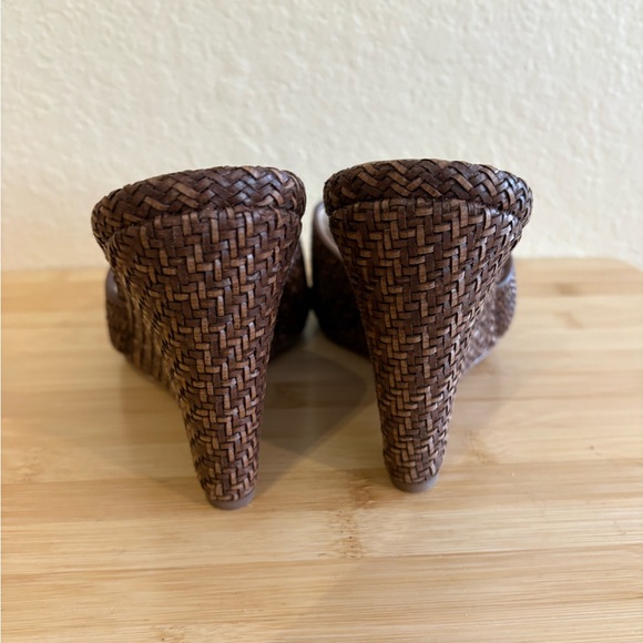 Veronica Beard Dali Brown Woven Raffia Wedge Sandal 8 - Picture 10 of 14